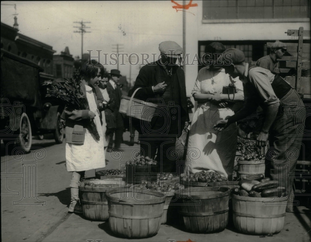 1924 market saturday seafood - Historic Images