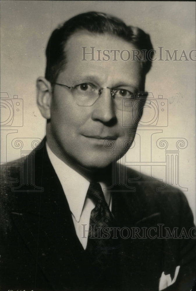 1942, Dr A. R. Anderson Chairman - RRU19485 - Historic Images