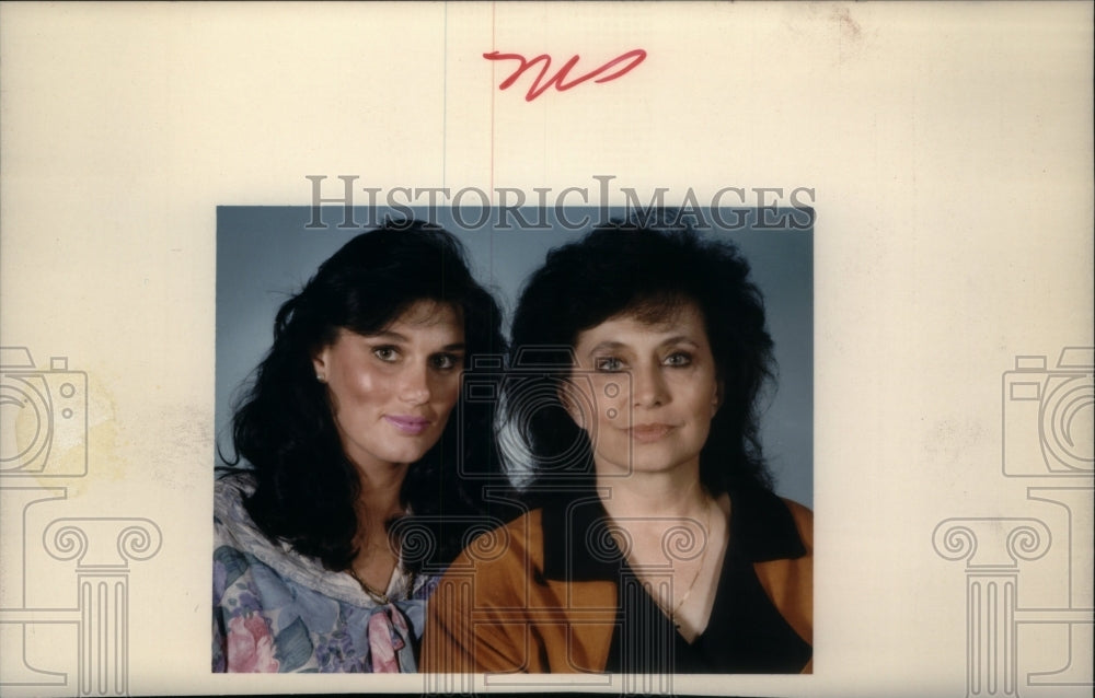 1987, Lucy de Barbin and Desiree Presley - RRU19793 - Historic Images