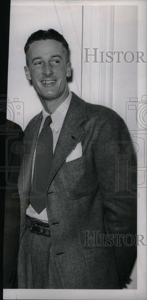 1948, Kent Hitchcock PBA official - RRU19859 - Historic Images