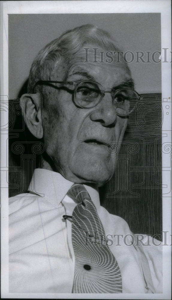 1954 Press Photo Francis Townsend Detroit Doctor - RRU19975 - Historic Images