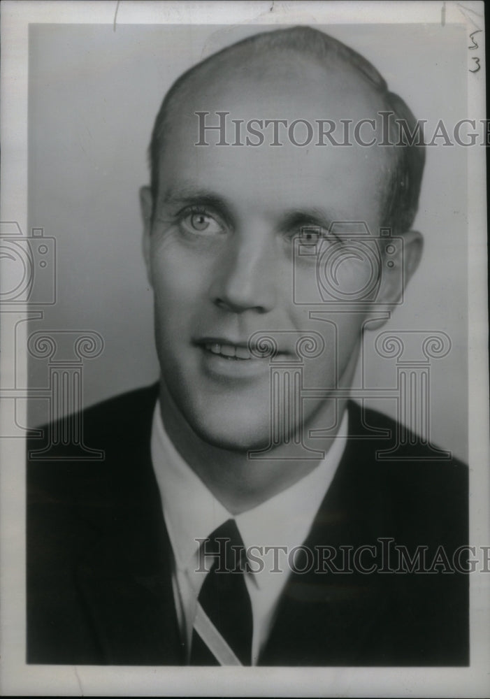 1967 Press Photo Earl Warren JR President National Asso - RRU20507 - Historic Images