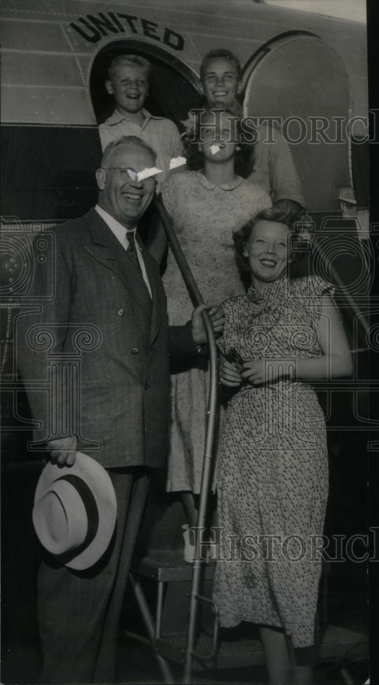 1948 Press Photo Governer Earl Warren California - Historic Images