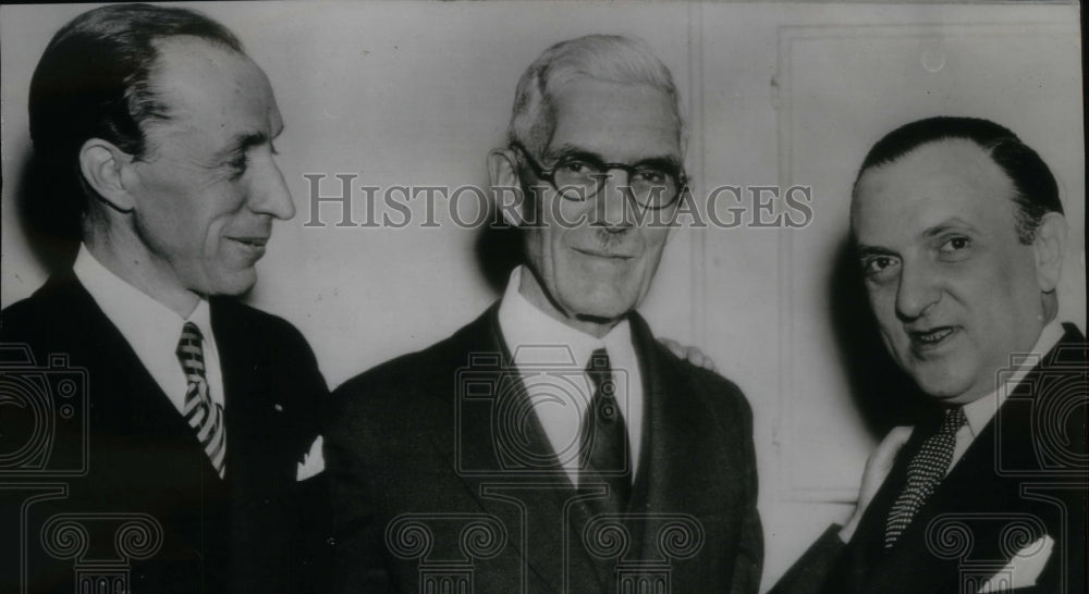 1935 Press Photo Dr.FE.Townsend Robert.Woane Officers - RRU20917 - Historic Images