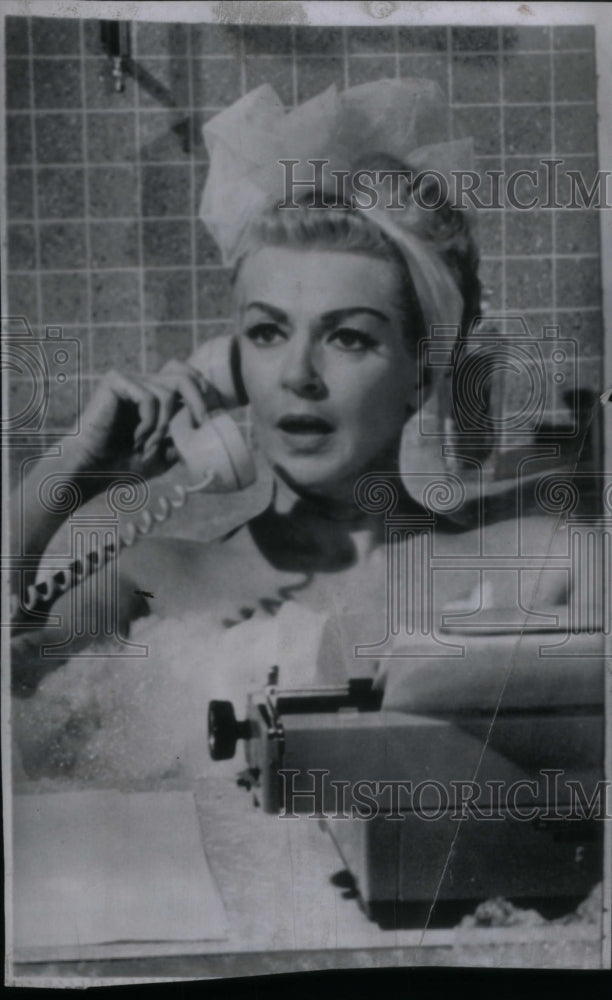 1963, Lana Turner Actress Bathing - RRU21147 - Historic Images