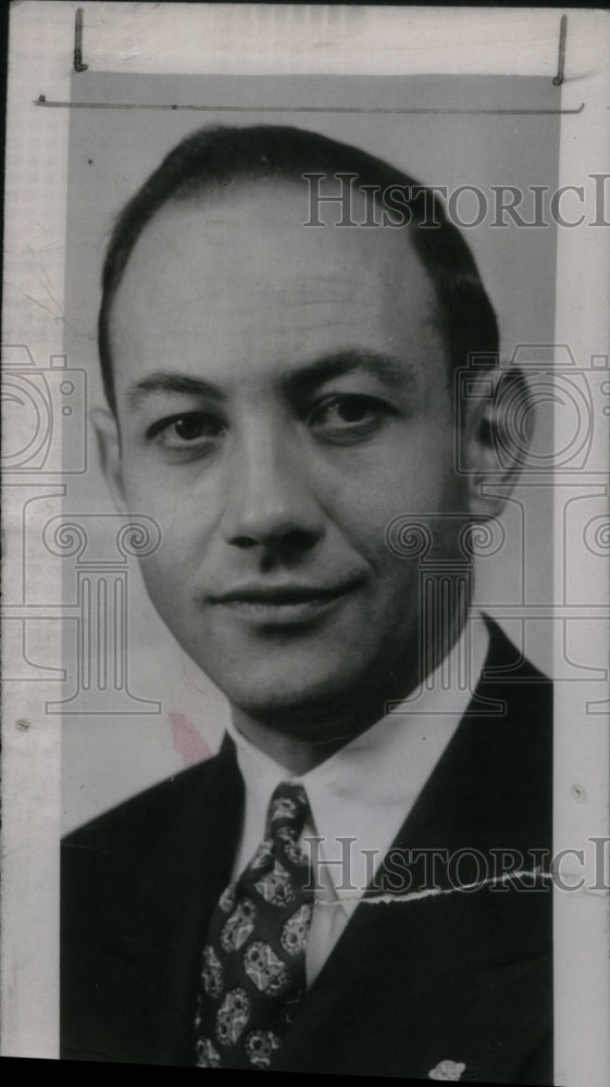 1947, Robert Theobald Closeup Portrait - RRU21485 - Historic Images