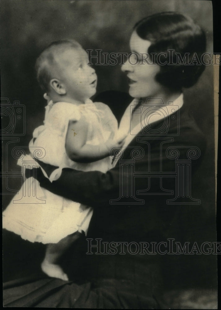 1932, Mrs. Thelma Morgan Converse, with baby - RRU21603 - Historic Images