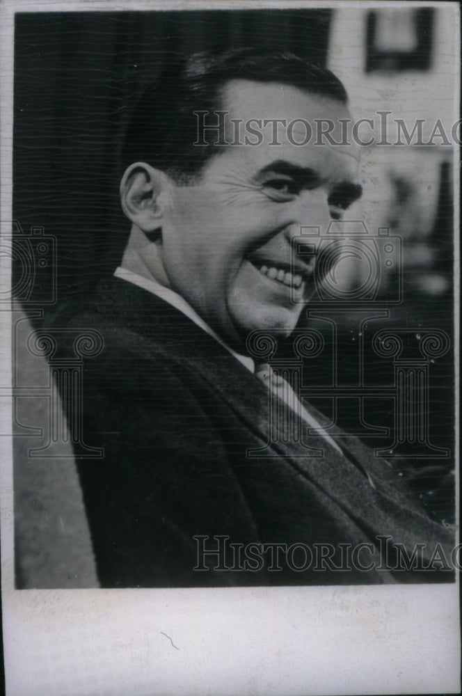 Edward R Murrow Broadcast Journalist News-Historic Images