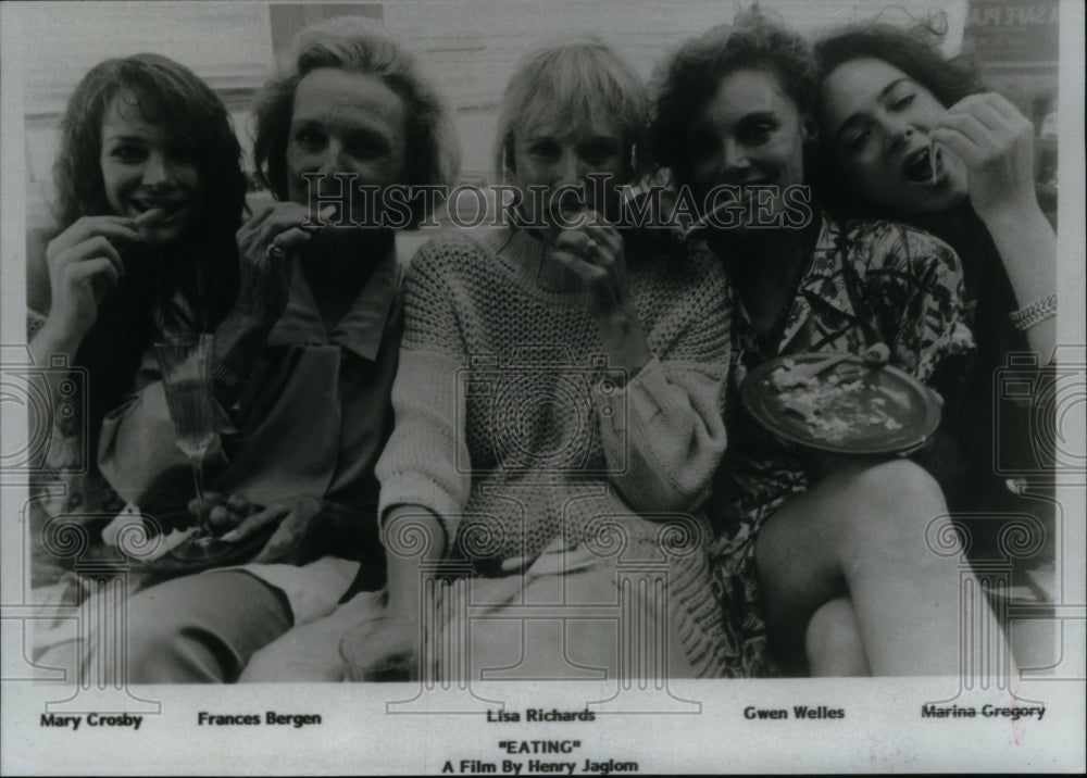 1990 Press Photo Eating Mary Crosby Franes Bergen Group - RRU22907 - Historic Images