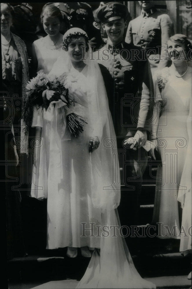 1933, Prince Wilhelm Marriage Fraulein Von - RRU23409 - Historic Images