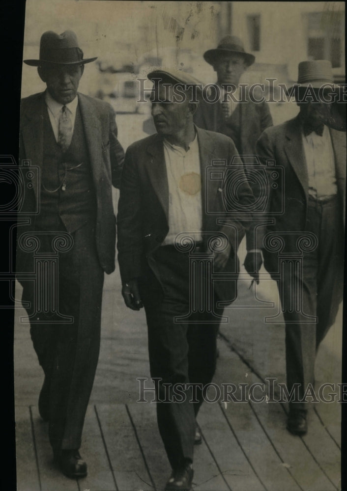 1930 Press Photo Alex C English Slayer Aids Detectives - RRU24015 - Historic Images