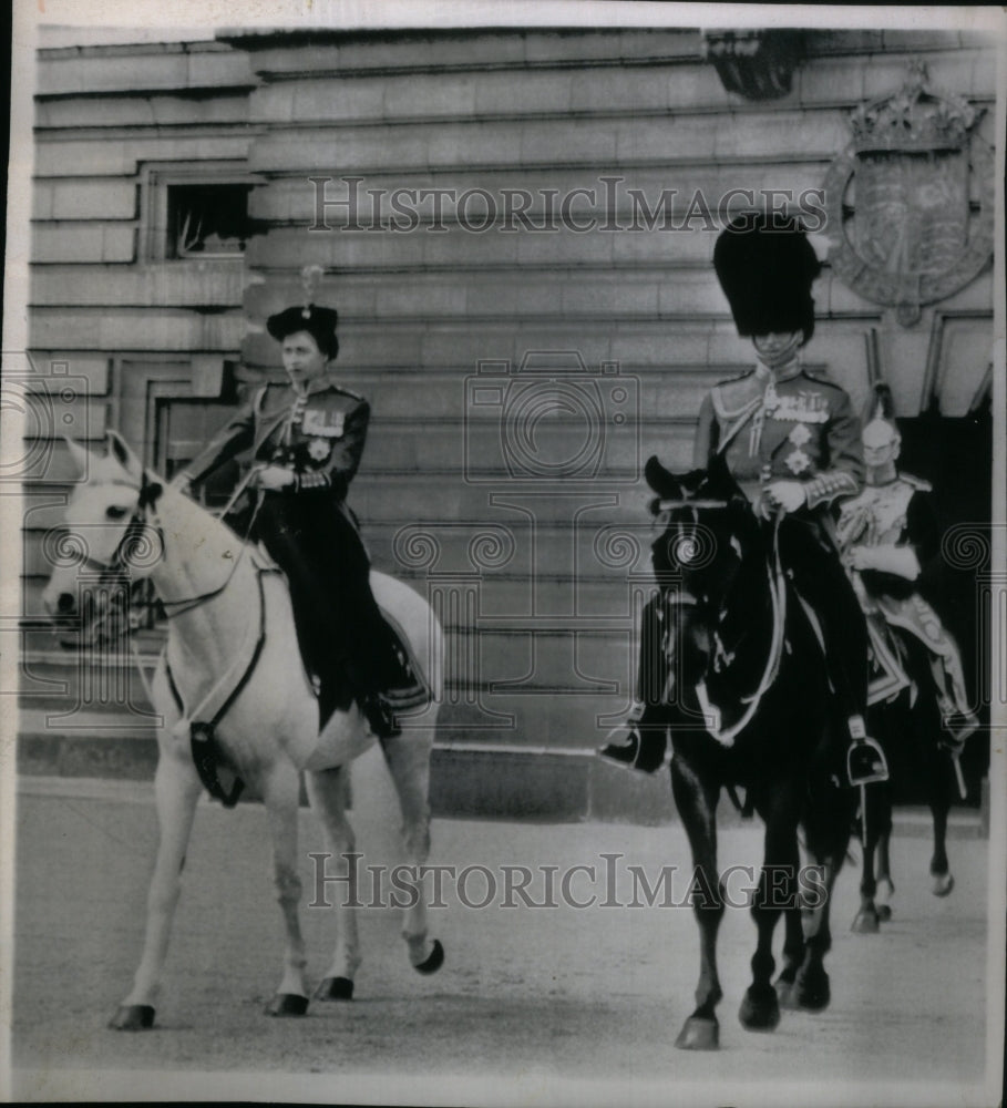 1966 England Royal Elizabeth Governor - Historic Images