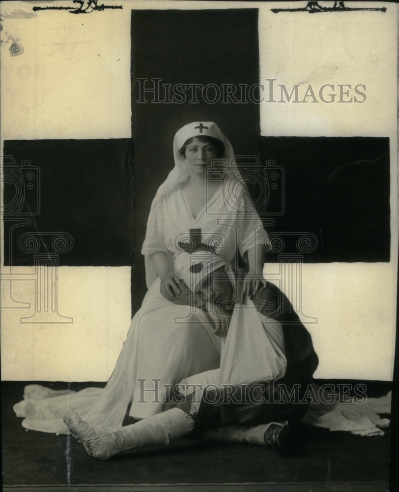 1954 Press Photo Mrs Harry English Profile Picture Lady - Historic Images