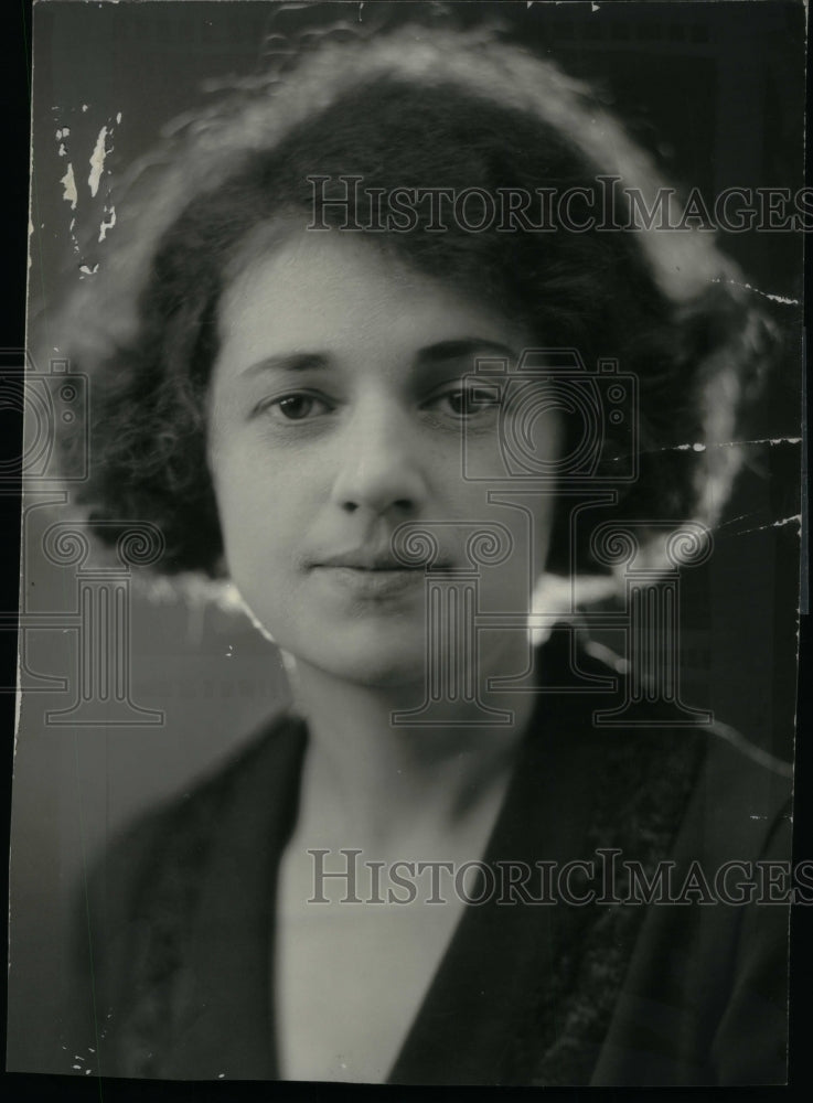 1921 Miss Laura Hempel - Historic Images