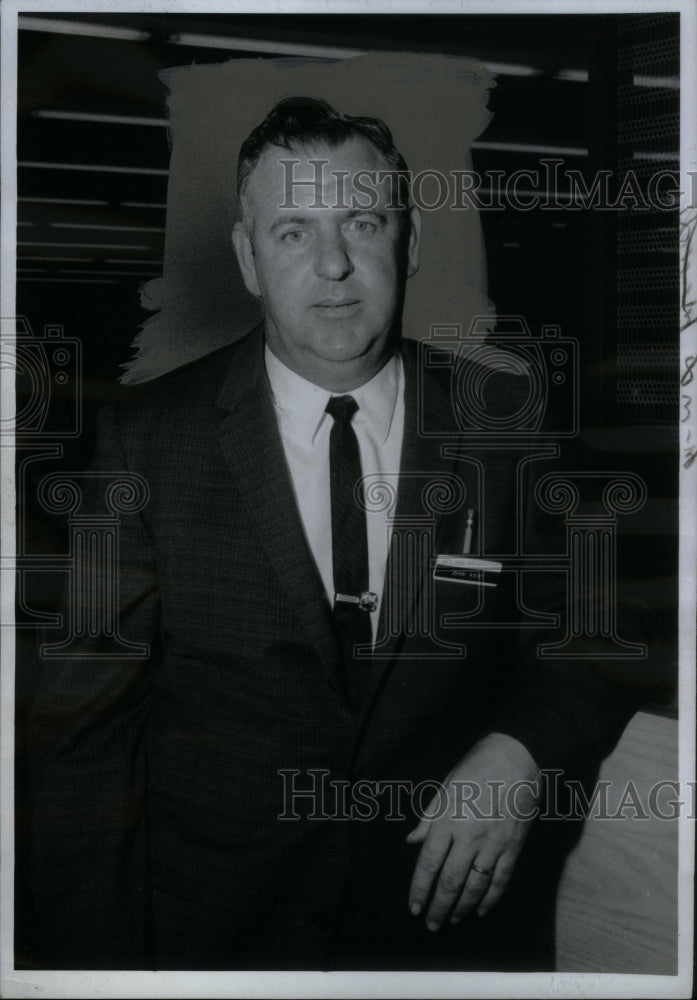 1964 Press Photo John Kent Brentwood Red Owl Manager - RRU25745 - Historic Images