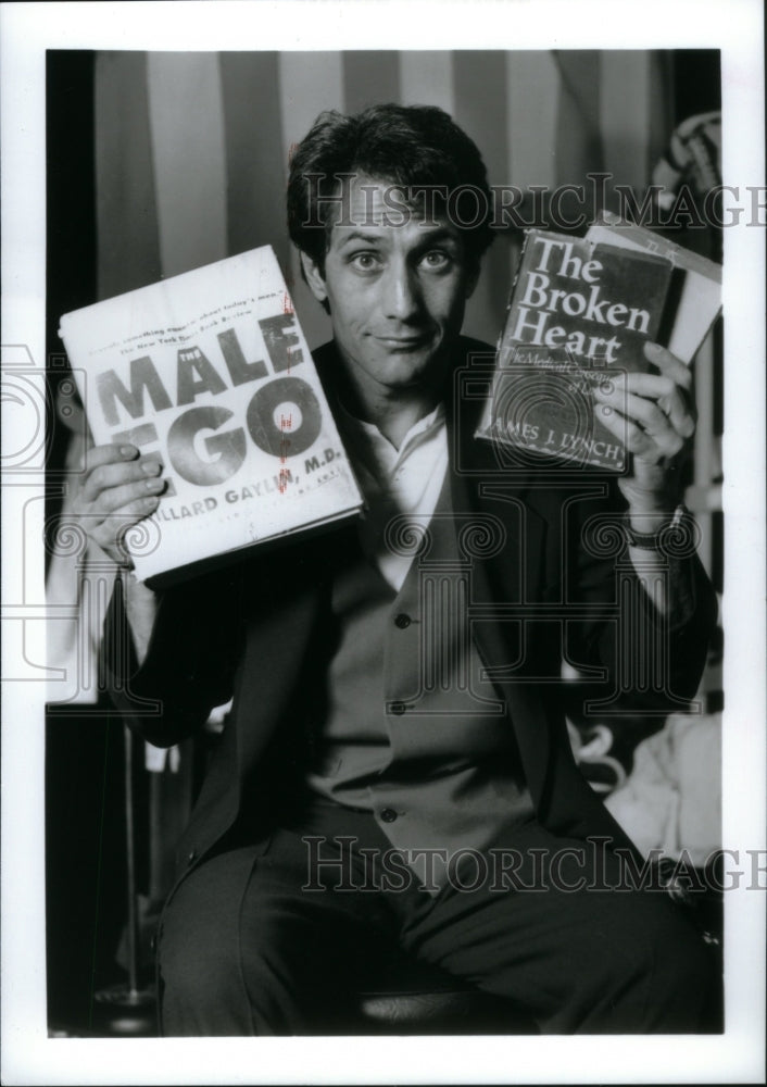 2000 Press Photo Actor Robert Dubac - RRU26017 - Historic Images