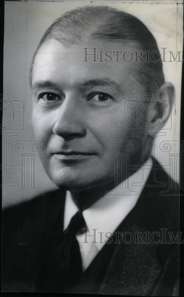 1943 Press Photo Lewis W Douglas,Budget Director - Historic Images