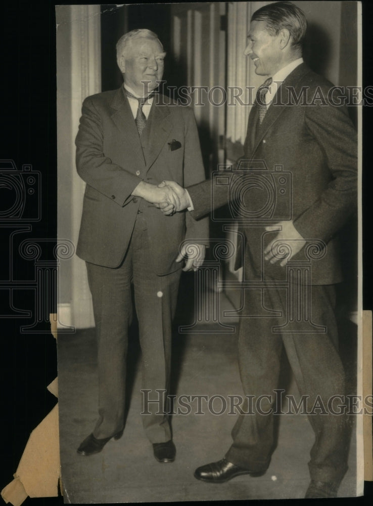 1933 Vice president congratulates Lewis - Historic Images