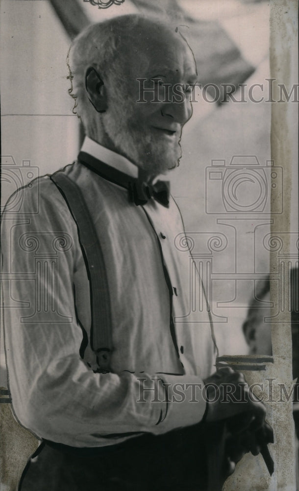 1920 Uncle Joe still wears them - Historic Images