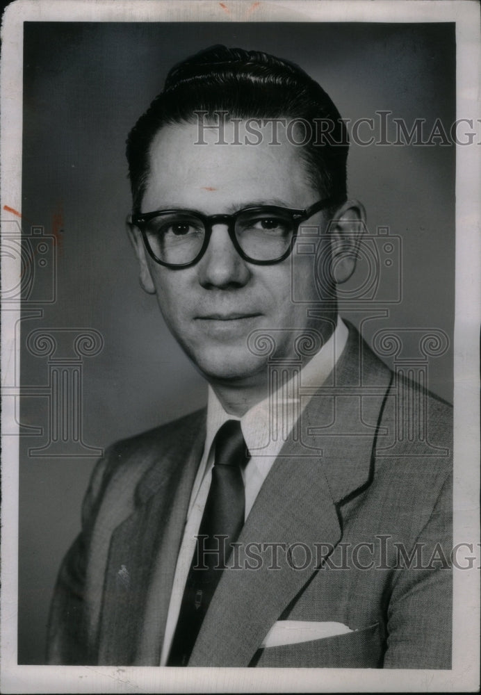 1955 Press Photo William S. Mouser Bridge Writer - Historic Images