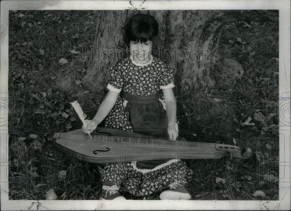 1972, Child Play Dulcimer Appalachian Learn - RRU27903 - Historic Images