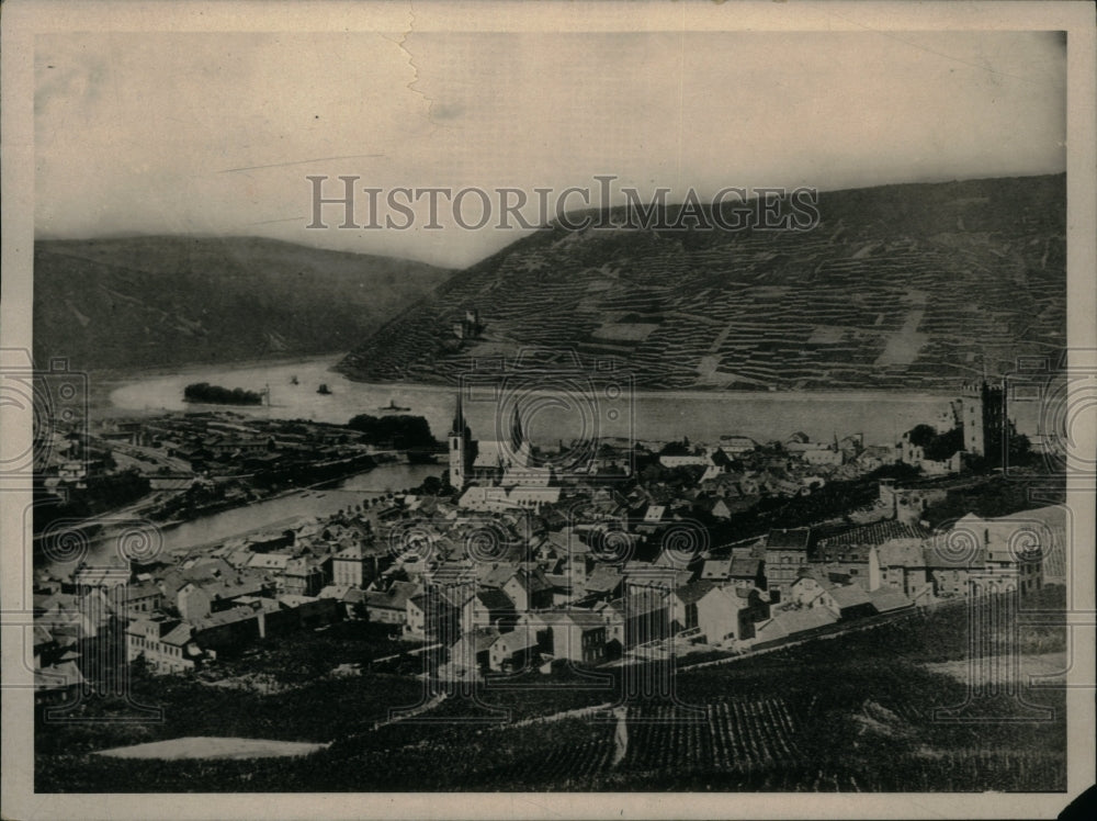 1927, Bingen Rhine Vineyard Famous - RRU28005 - Historic Images