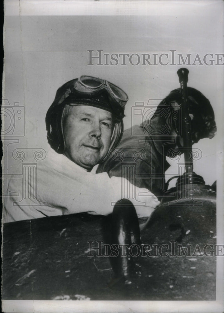 1954 Press Photo Charles Thomas administrator Secretary - Historic Images