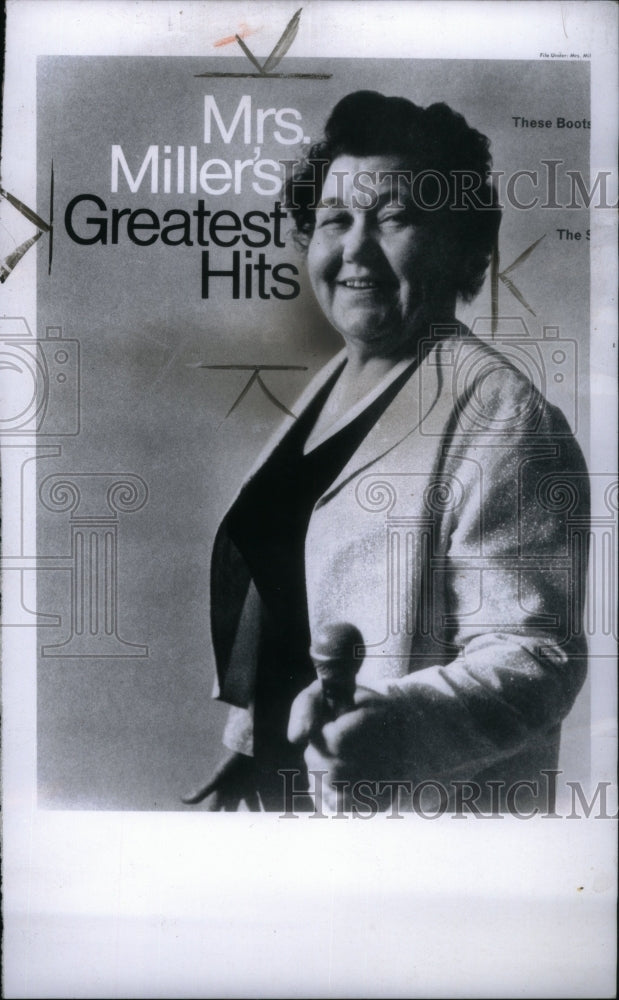 1966 Mrs. Elva Ruby Connes Miller Singer - Historic Images