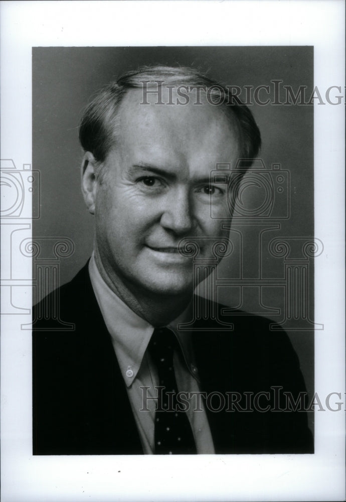 1986 Press Photo Maurice L Hickey News Executive - RRU29477 - Historic Images