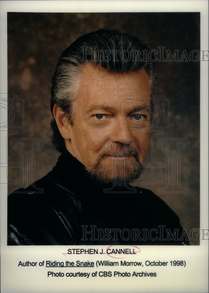 2001 Press Photo Stephen J. Cannell Author Producer - Historic Images