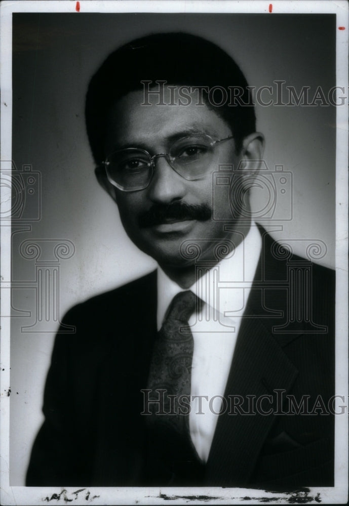 1986, Albert Martin SEMTA General Manager - RRU30727 - Historic Images