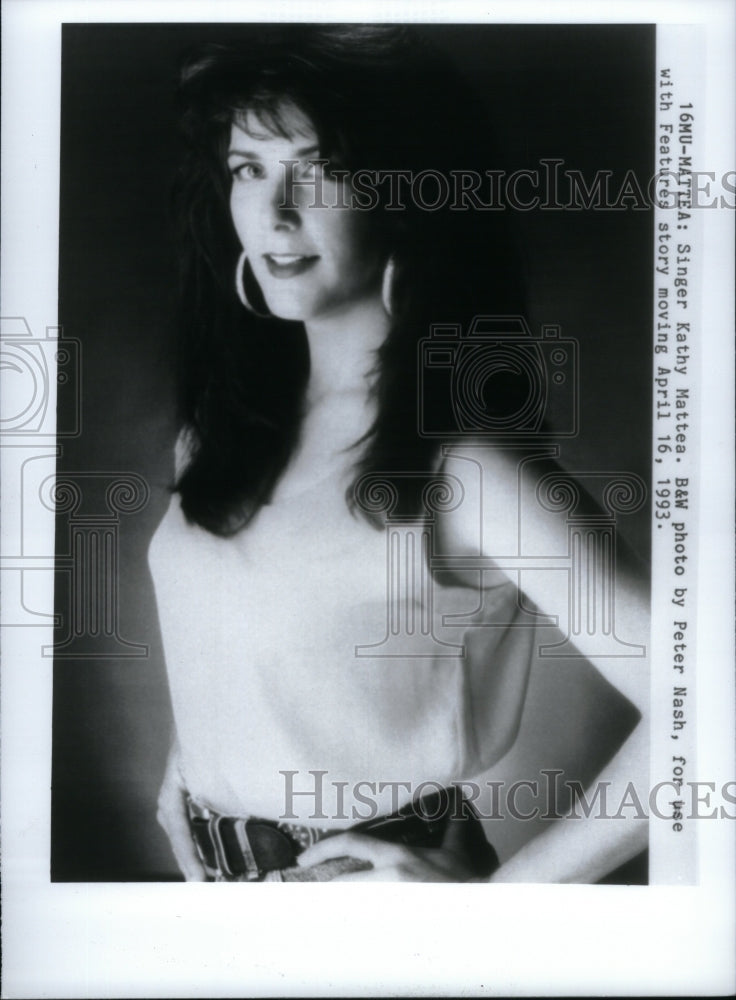 1993 Press Photo Kathy Mattea Singer - Historic Images