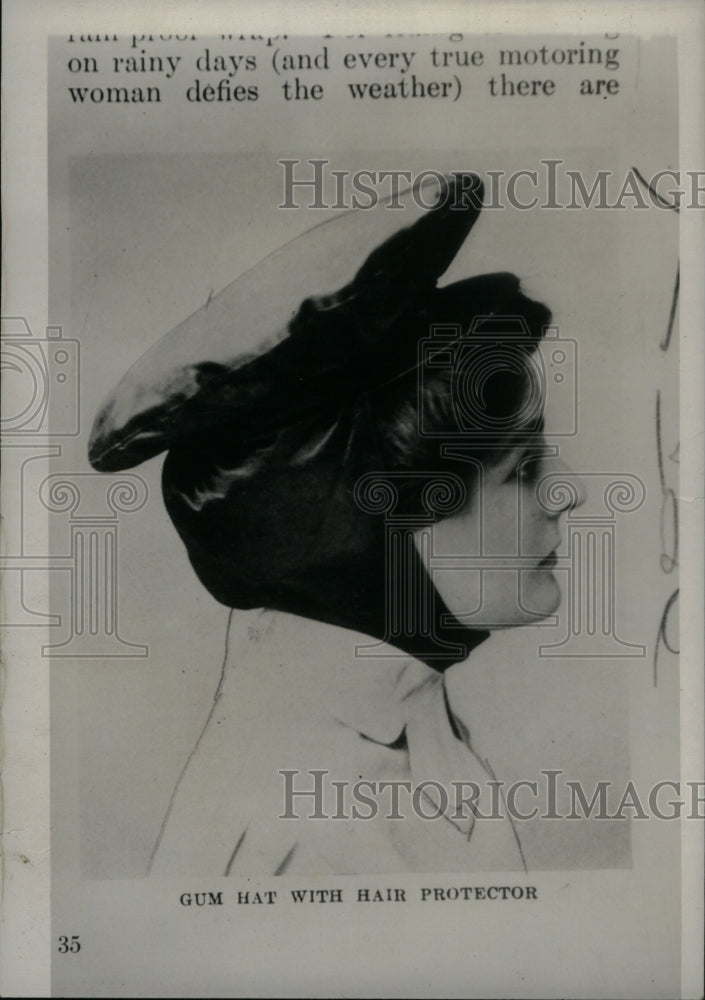 1934, Gum Hat Hiar Protector Motor Women - RRU30971 - Historic Images