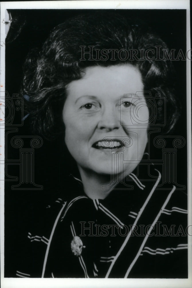 1982 Press Photo Close caption Alberta Martin, Educator - RRU30997 - Historic Images