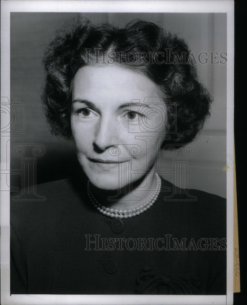 1944, Frances Hutt Dewey wife of NY Gov. - RRU31011 - Historic Images