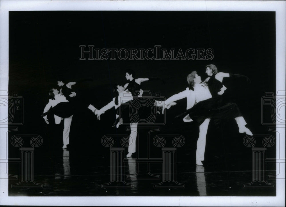 Press Photo Hubbard Street Dance Company Civic Opera - RRU31997 - Historic Images