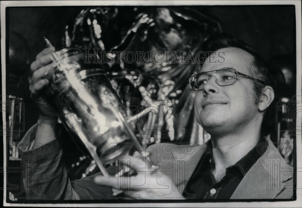 1974 Press Photo Appraiser George Lunde Antique Coffee - RRU32415 - Historic Images