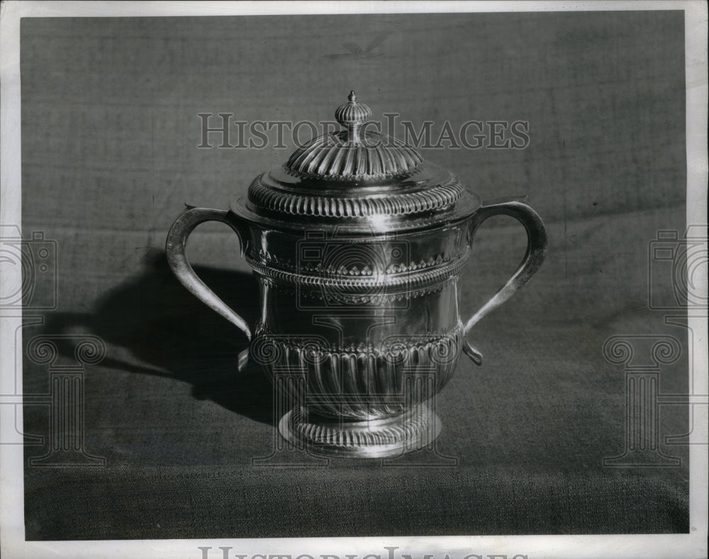 1960 Two handed tankard cup queen Anne - Historic Images