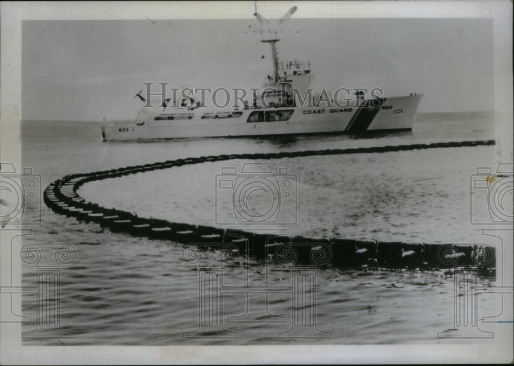 1972 Press Photo Pollution Fighters Chemprene Division - Historic Images