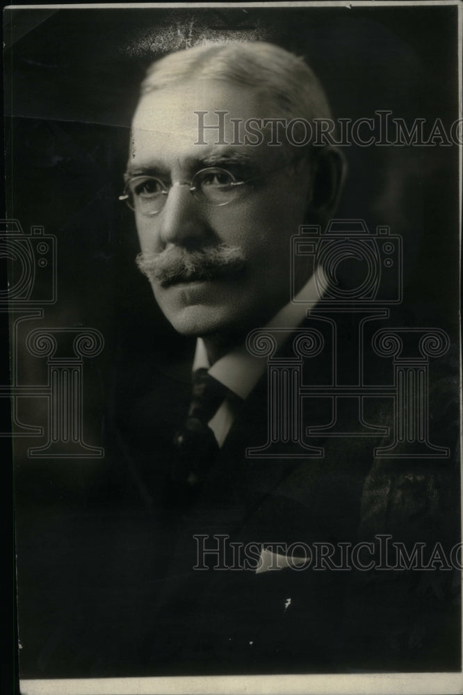 1925 Fredrick Stevens Fredrick Stevens Pose - Historic Images