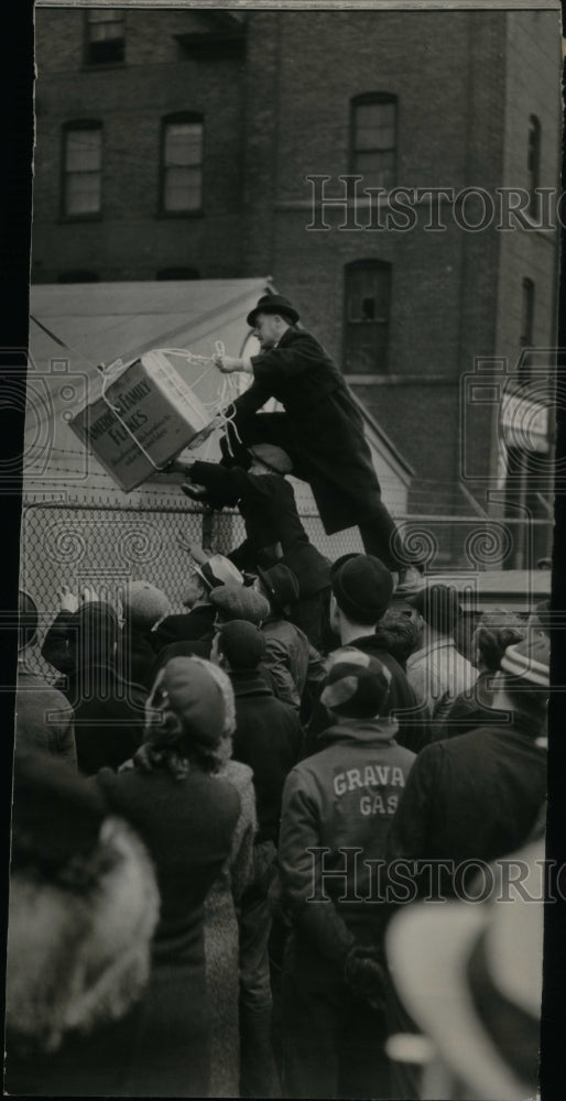 1927 Long Stay Fansteel Plant Time Big Box - Historic Images