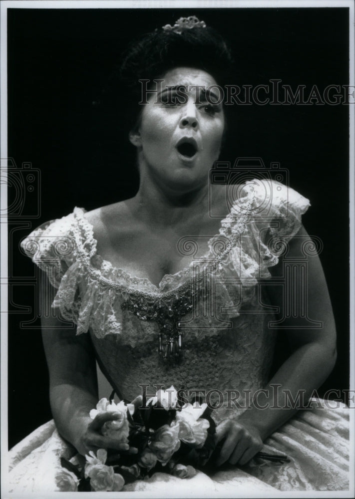 1990 American Soprano Nova Thomas Violetta  - Historic Images