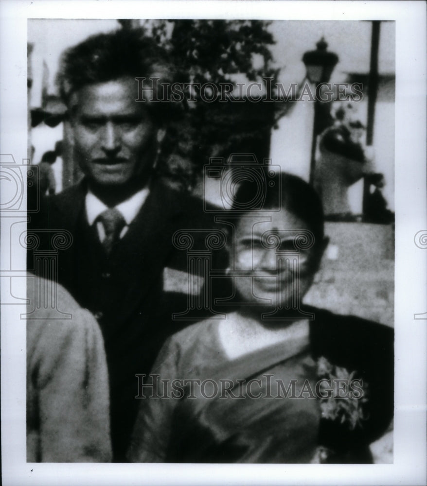 1990 Tikalal Taploo wife Sarla killed India - Historic Images