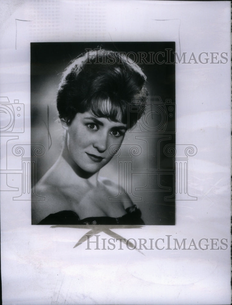 1963, Barbara Tarbuck Actress Lady Jane - RRU34507 - Historic Images