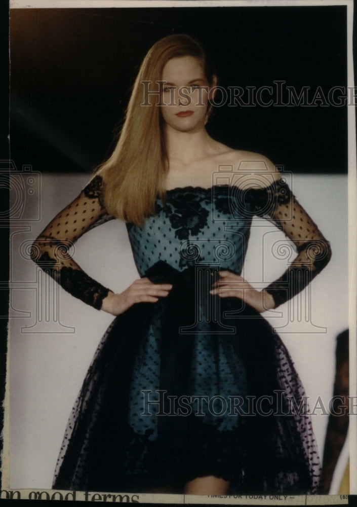 1990 Bill Blass Designer Fashion Dress - Historic Images