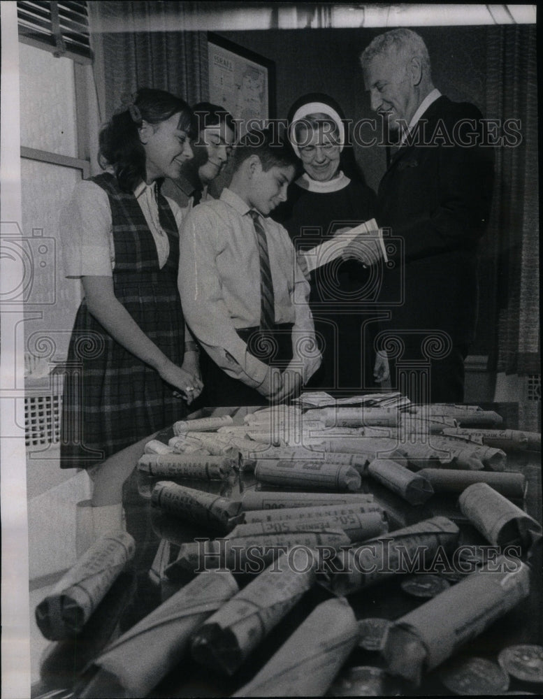 1969 Israel Bond Akim School Retarded Girls - Historic Images