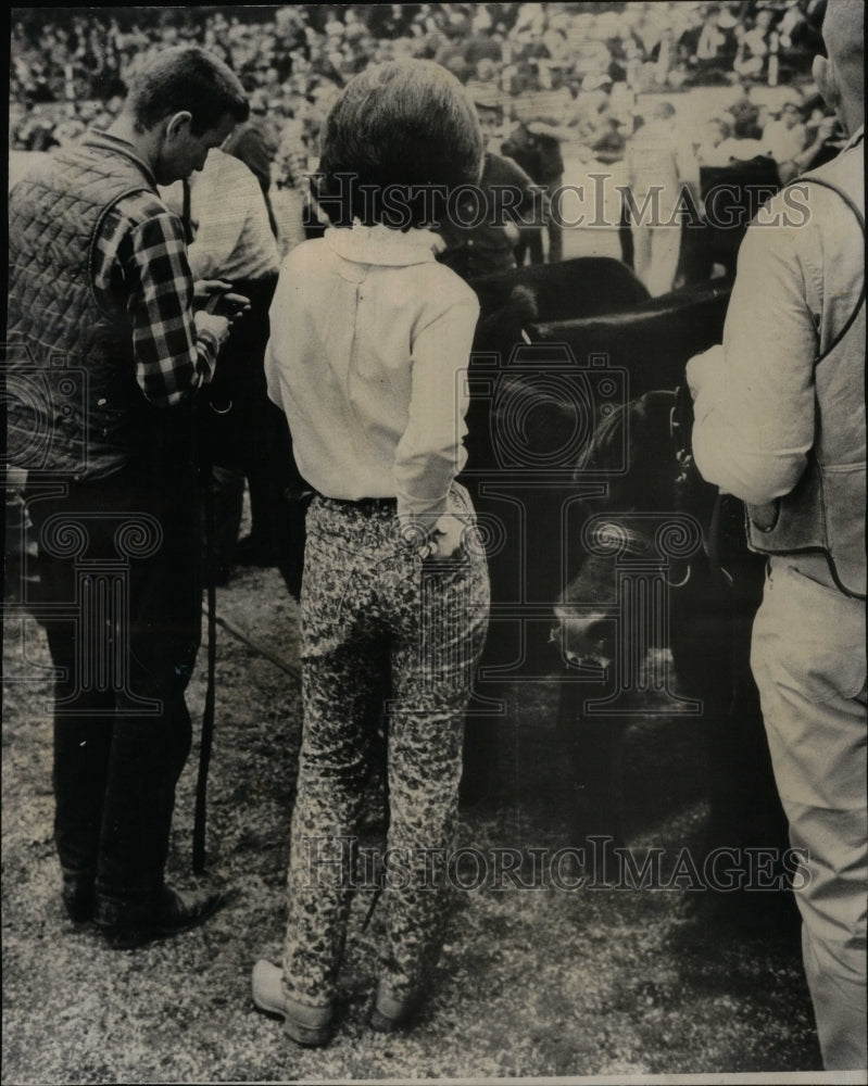 1956 Stock Show Fashion - Historic Images