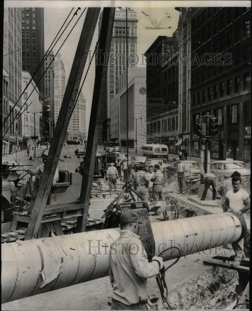 1959 Workers Laying Pipe Michigan Blvd - Historic Images