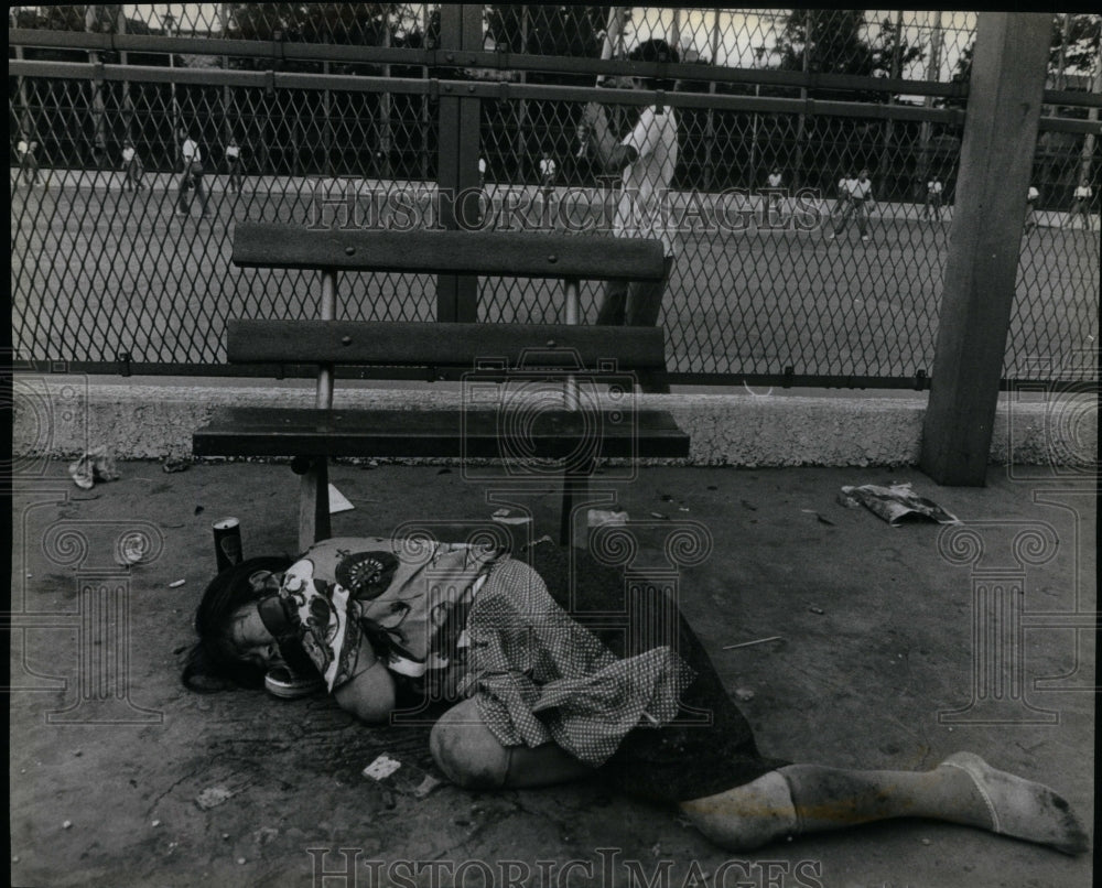 1980 Homeless Japanese Woman Sleeps Park - Historic Images