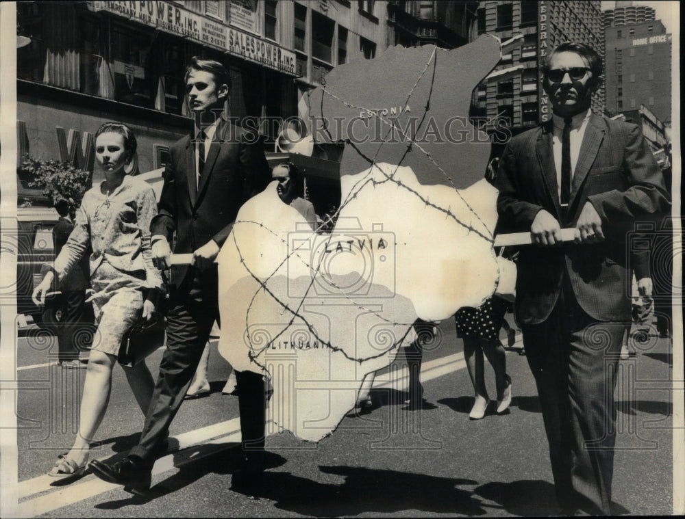 1966 Captive Nations Day Parade/Illinois - Historic Images